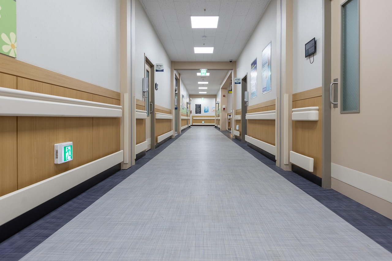How to Sign Corridors & Hallways